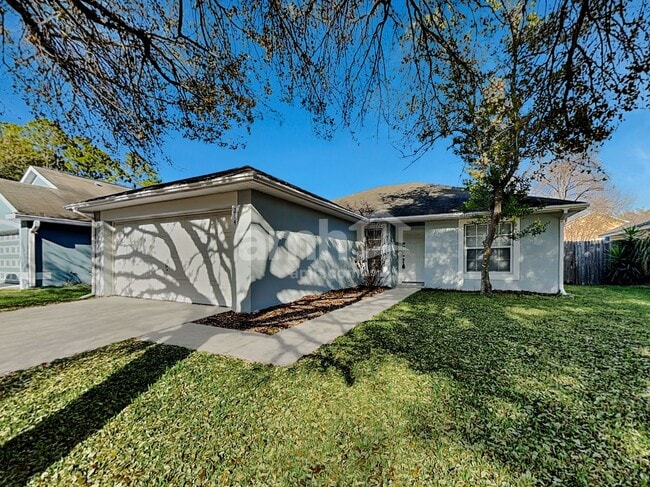 Building Photo - 214 Strada Dr