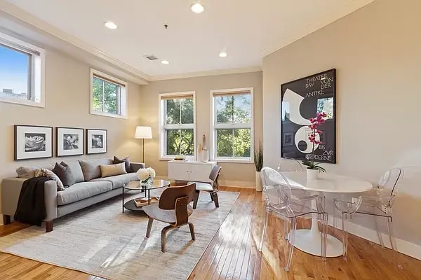 Building Photo - 61 Grand St