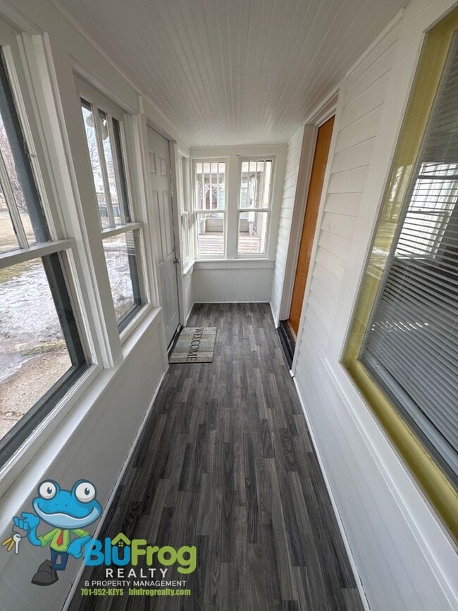 Building Photo - 455 2nd St SW