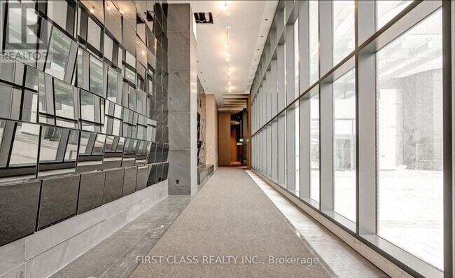 Photo du bâtiment - 8 Interchange Wy