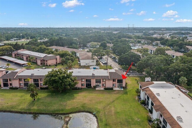 Foto del edificio - 102 Lakeside Dr
