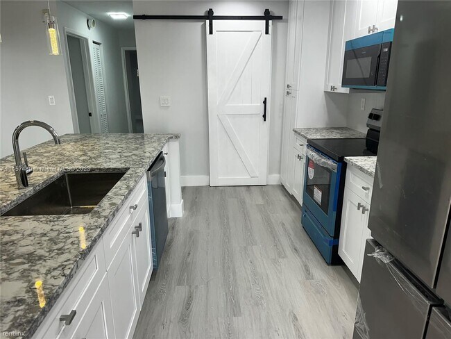 Building Photo - 2 br, 2 bath House - 12527 SW 94th Ln