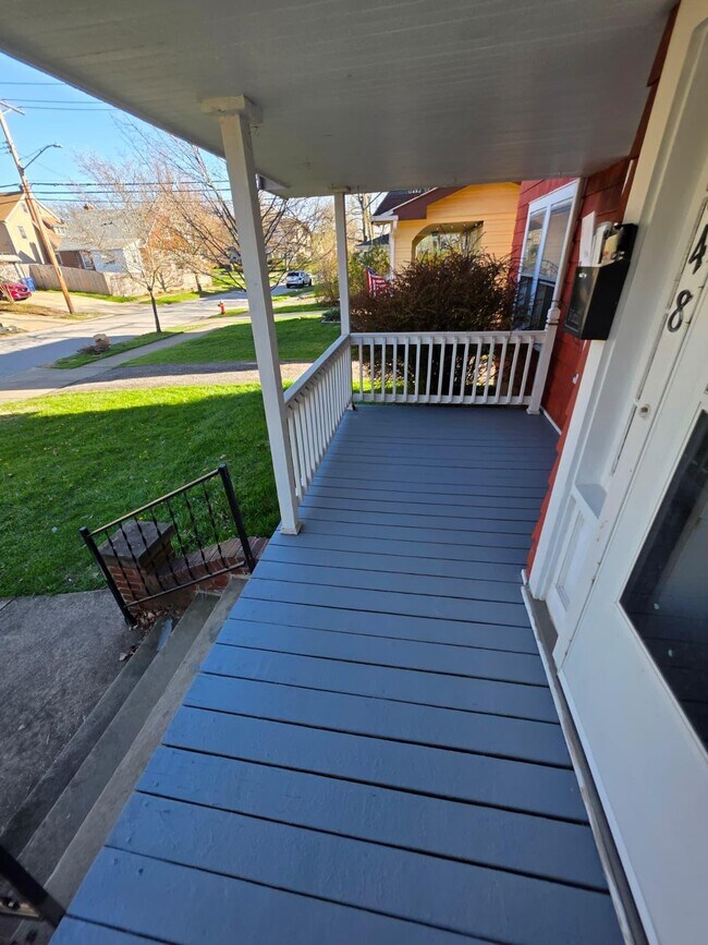 Foto del edificio - 2048 Rossmoor Rd