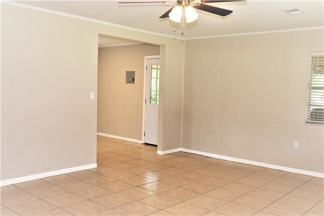 Building Photo - 518 Hamilton Creek Dr
