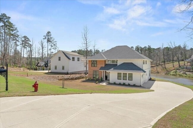 Building Photo - 1270 Glen Eagle Dr