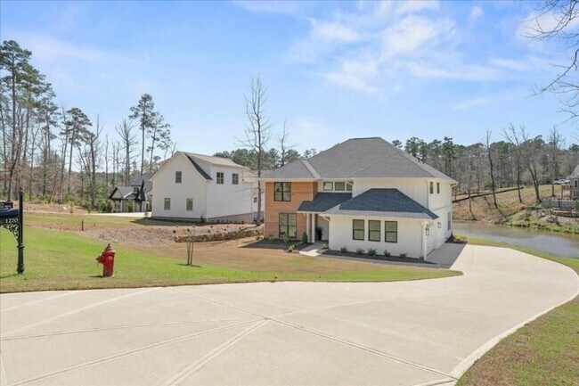 Foto del edificio - 1270 Glen Eagle Dr