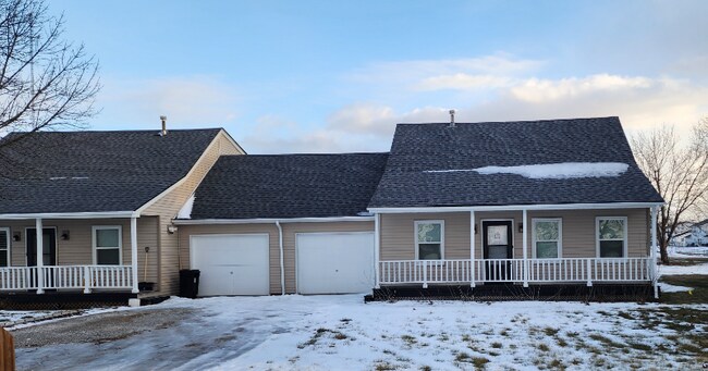 Building Photo - 4841 Meadow Lark Ln