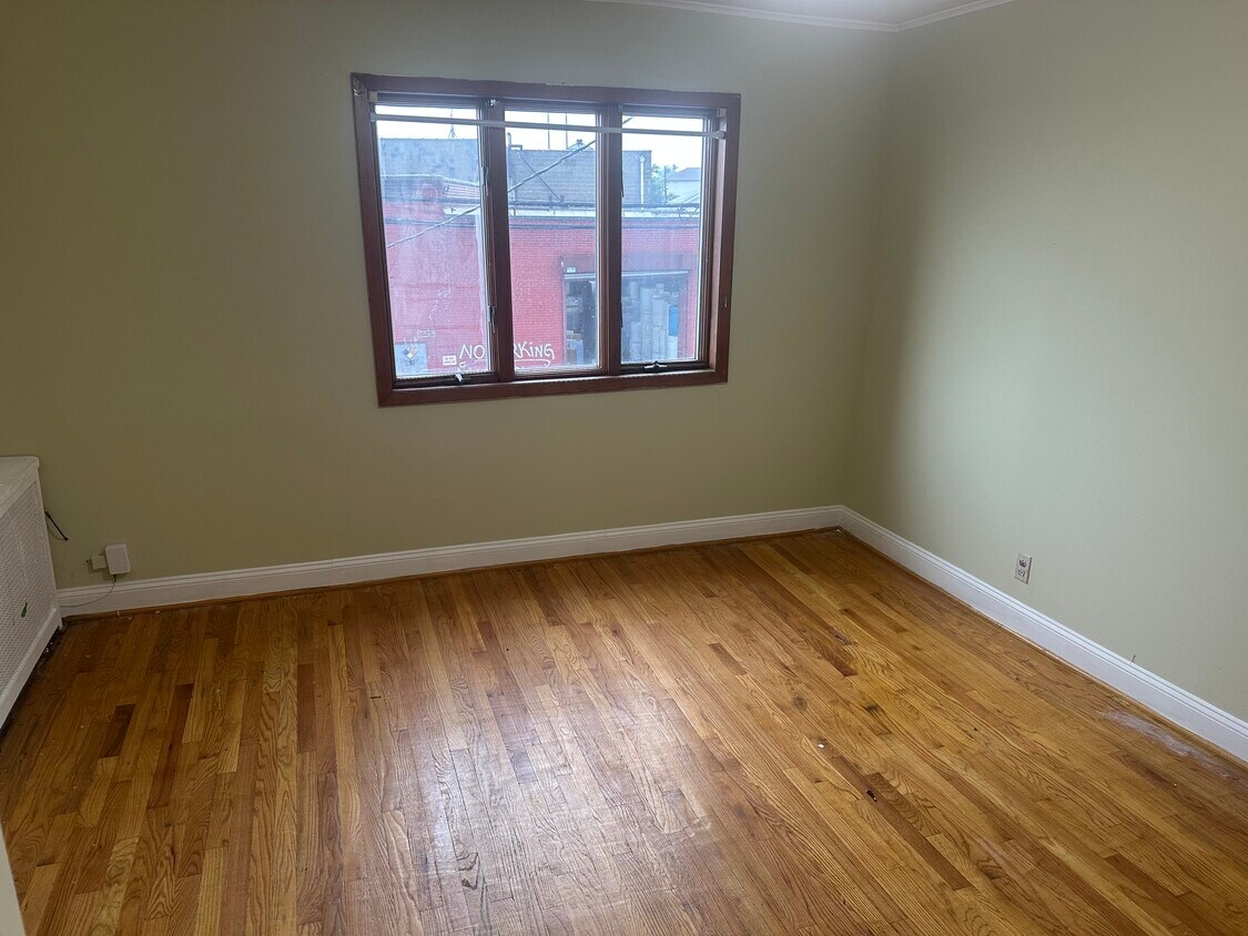 Foto principal - 646 Ferry St