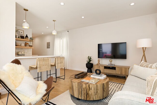 Foto del edificio - 17 Sunset Avenue Unit 1