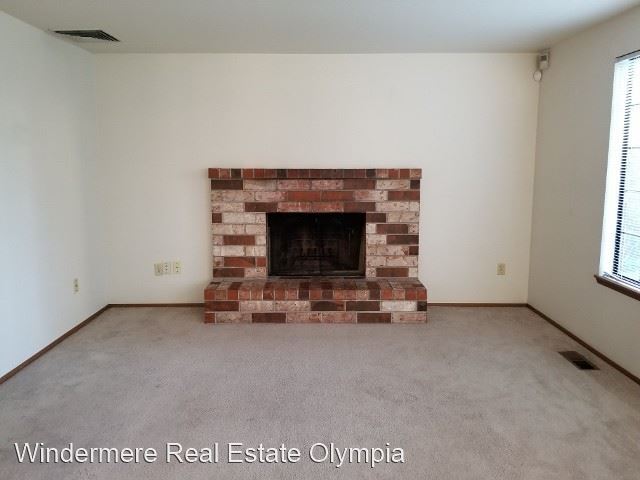 Foto del edificio - 2713 Cedar Hills Ct SE