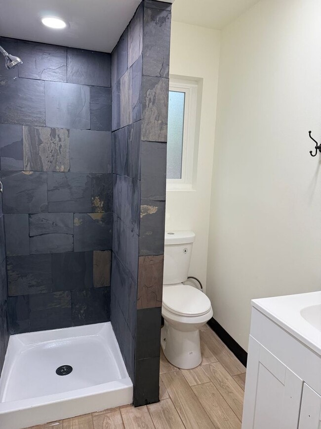 Building Photo - Bellahomes By NCL LLC - Unit 2