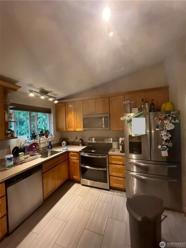 Building Photo - 4bd/2.5ba Renton House