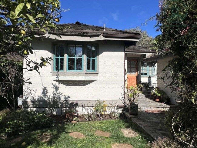 Building Photo - Adorable Three Bedroom Lower Carmel Woods ...