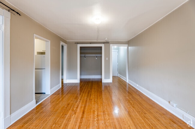 Bachelor + Den - Living Room - The Sheldrake Apartments