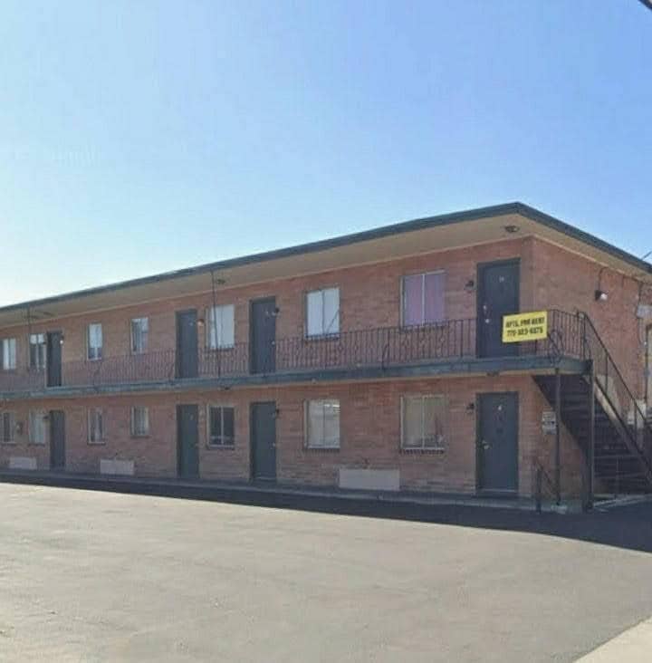 Building Photo - 840 N Sierra St