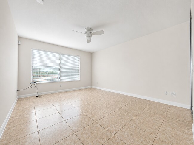 Building Photo - 28869 Vermillion Ln