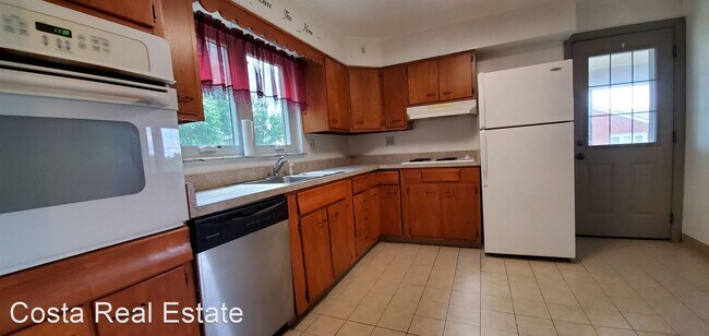 Building Photo - 4 br, 1.5 bath House - 220 Gill Hall Road