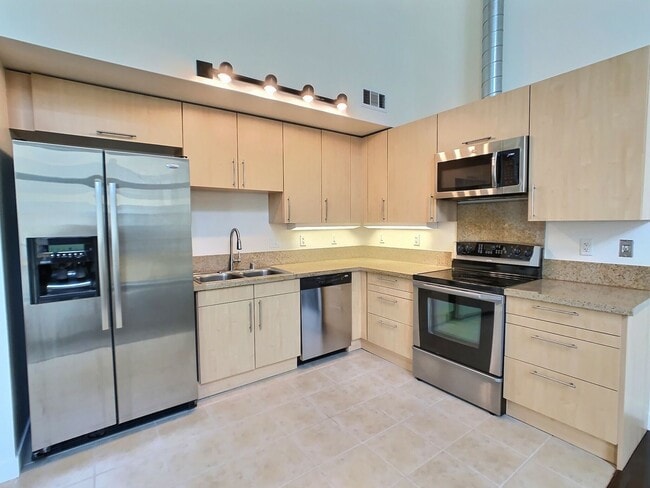 Building Photo - Modern Loft in Historic Plant 51 in Downto...