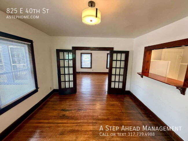 Building Photo - 825 E 40th St