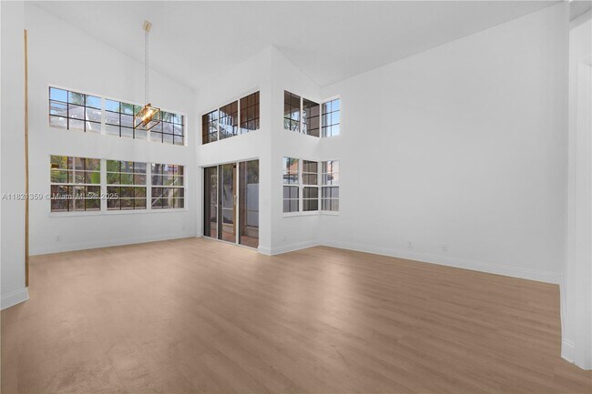Foto del edificio - 1525 Seabay Rd