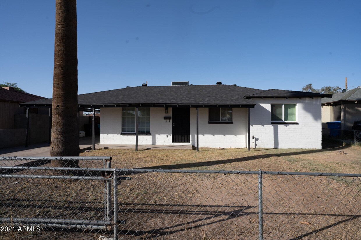 Primary Photo - 4724 W Monterosa St