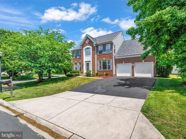 Foto del edificio - 7304 Checkerberry Way