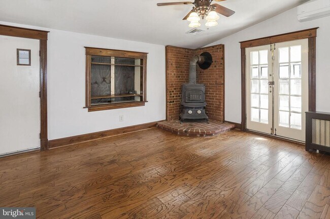 Foto del edificio - 5007 Hampden Ln