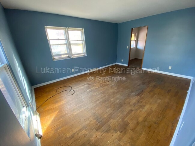 Building Photo - 529 Wheaton Ave