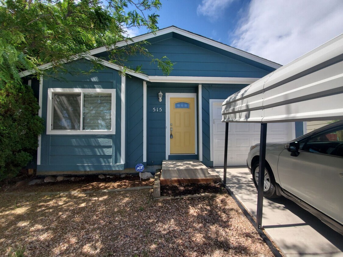 Primary Photo - Beautiful 4 Bedroom 2 Bath Home In Fountain!!