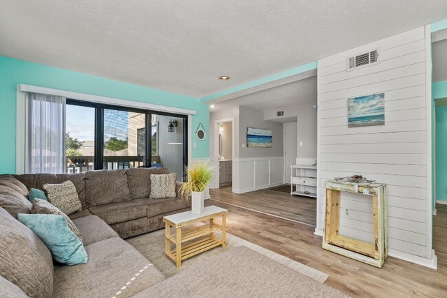 Foto del edificio - 9661 Shore Dr