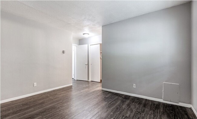 Interior Photo - The Avalon- Sabal