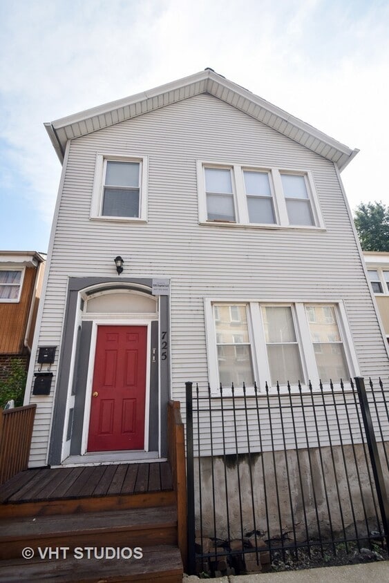 Primary Photo - 725 N Throop St