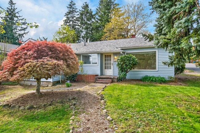 Photo - NW Gresham Single Family Home - Bonus Room and Driveway!
