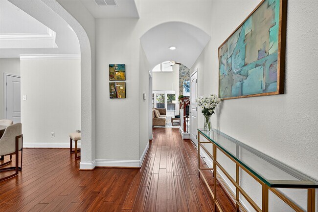 Foto del edificio - 122 Lindenberry Cir