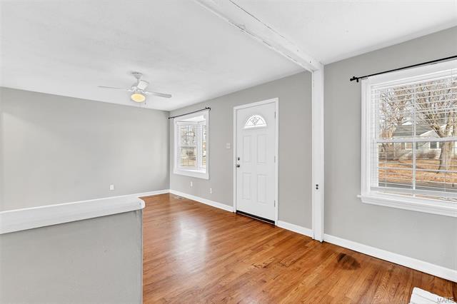Primary Photo - 220 St Luke Dr