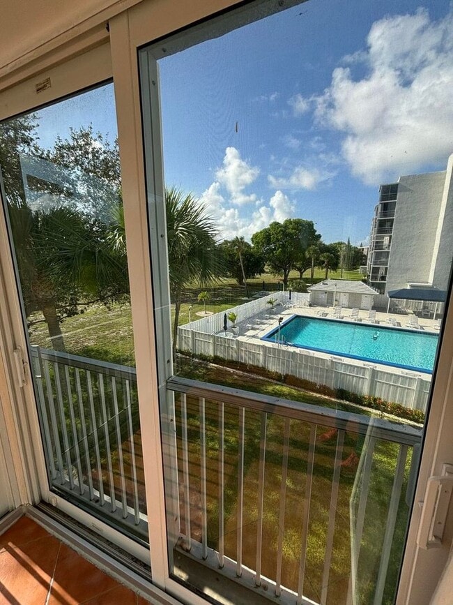 5961 NW 2nd Ave House Florida Atlantic University OffCampus
