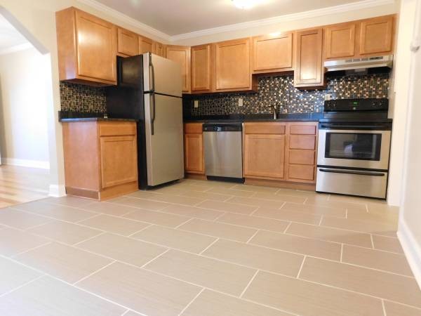 Primary Photo - McFarland Apartments