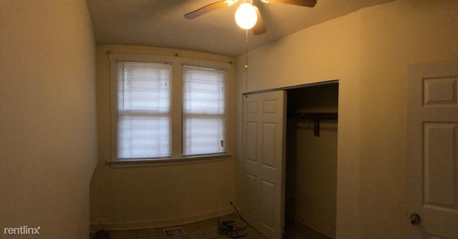 Building Photo - 3 br, 2 bath Duplex - 7619 S East End Ave # 1