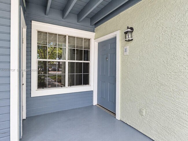 Building Photo - 1275 Crystal Way