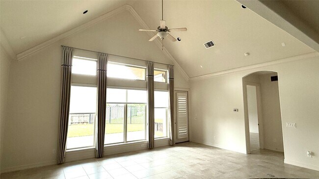 Foto del edificio - 4802 Fairford Dr