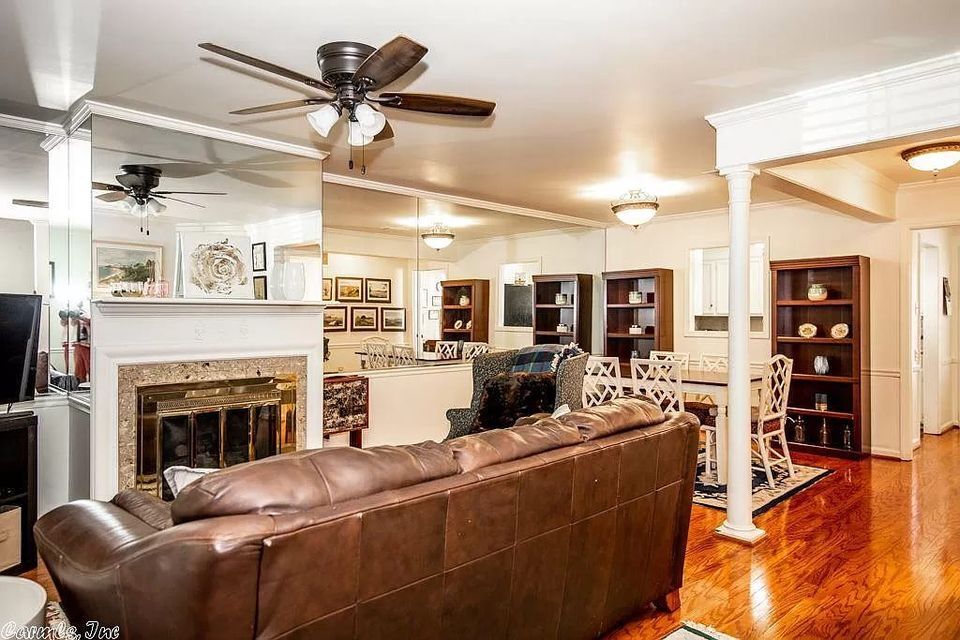 Primary Photo - 2801 Foxcroft Rd