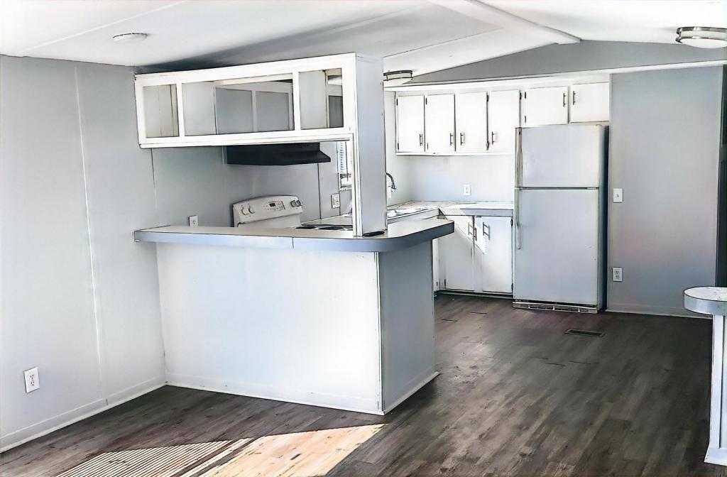 Foto principal - 834 N Main St