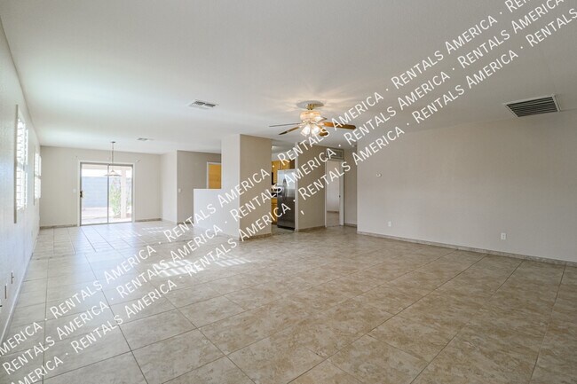Foto del edificio - 2575 N Lupita Pl