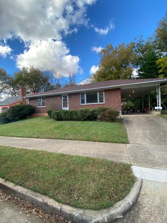 1006 Paxton Street House Rental in Danville, VA