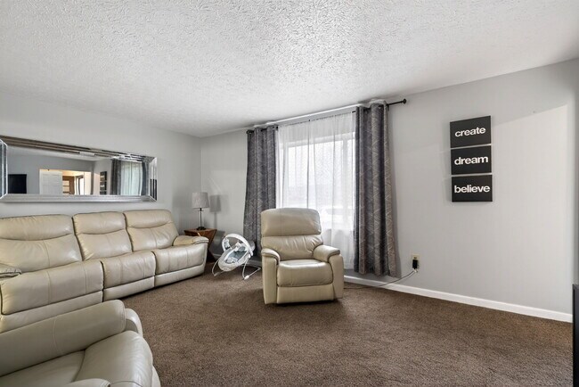 Building Photo - 4432 Renwood Dr