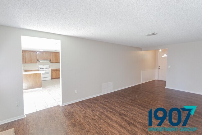Building Photo - 3100 Caddo Ln
