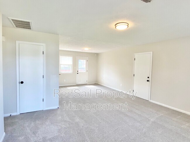 Foto del edificio - 502 Lester Rd