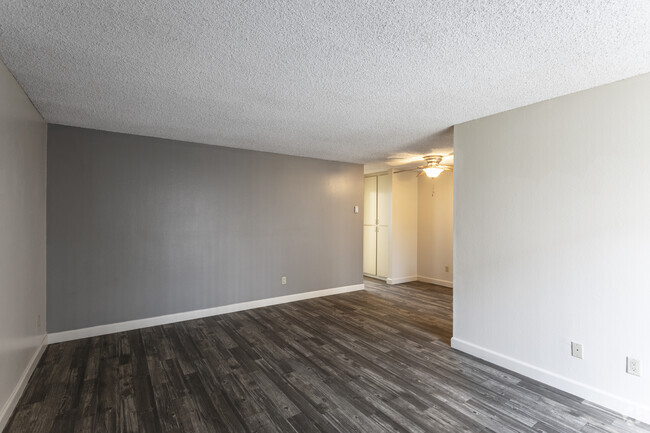 1 HAB, 1 BA - 700 ft² - Palms Apartments