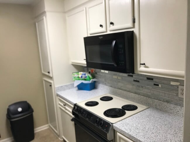 Foto del edificio - 2467 River Oaks Blvd