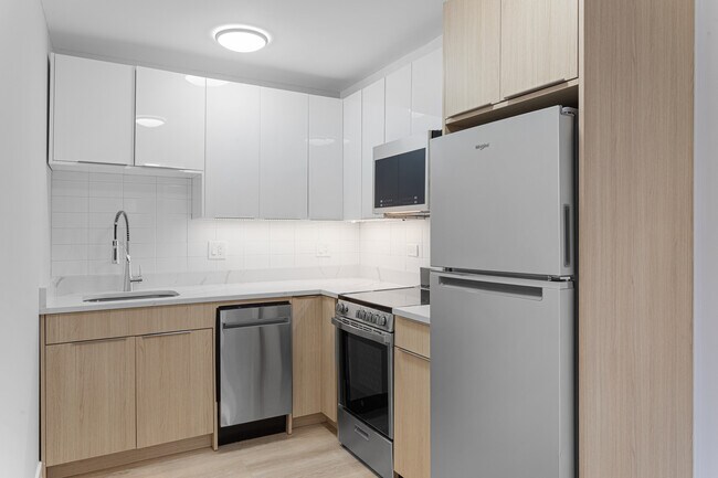 Foto del edificio - 6026 N Winthrop Ave